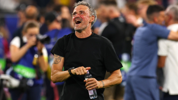 PSG prolonga ‘reinado’ ao vencer Arsenal na final da ‘Champions’