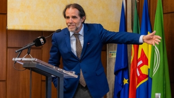 Albuquerque critica o ‘bloqueio’ ao pacote laboral (vídeo)