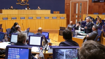 Oposição pede redução da taxa intermédia para 9% (vídeo)