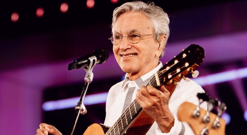 Caetano Veloso canta ‘Rosinha dos Limões’ de Max (vídeo)