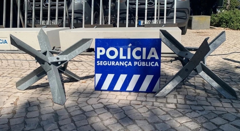 Caso da esquadra do Rato com mais 16 mandados de detenção, para 15 PSP e um civil