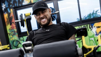 Neymar tem lesão e desfalca o Brasil entre “duas a três semanas”