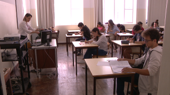 98% dos professores consideram que há demasiada burocracia na escola (áudio)