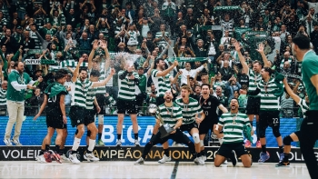 Sporting conquista bicampeonato de vólei após 33 anos em final ‘limpa’