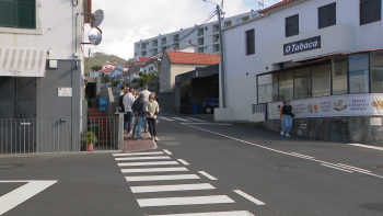 Rua da Abegoaria vai ter apenas um sentido (vídeo)
