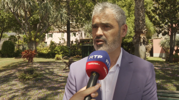 Ribeira Brava com 400 mil euros para os estudantes (vídeo)