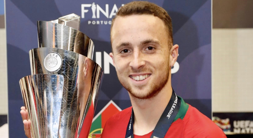 Pais de Diogo Jota vão assistir ao encontro de estreia de Portugal