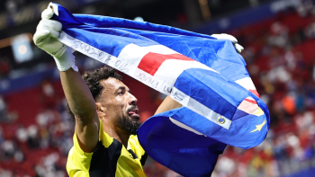 Mãe de Vozinha prepara a mala para ver Cabo Verde no estádio