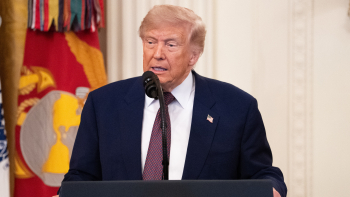 Trump ameaça atacar com mais força se Teerão não travar aliados no Líbano
