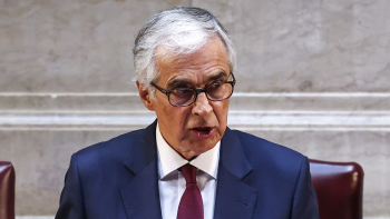 Aguiar-Branco reconhece lutara por um sistema próprio (vídeo)