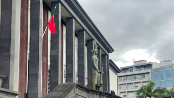 Leitura do acórdão adiada porque a juíza não conseguiu aterrar na Madeira