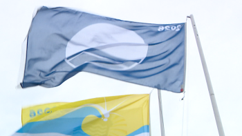 Frente Mar ostenta Bandeira azul nas quatro praias do Funchal (vídeo)