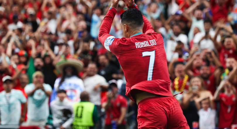 Portugal goleia com dois golos de Ronaldo