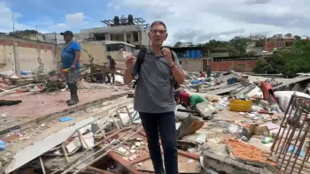 População revoltada com a falta de apoio nas buscas (vídeo)