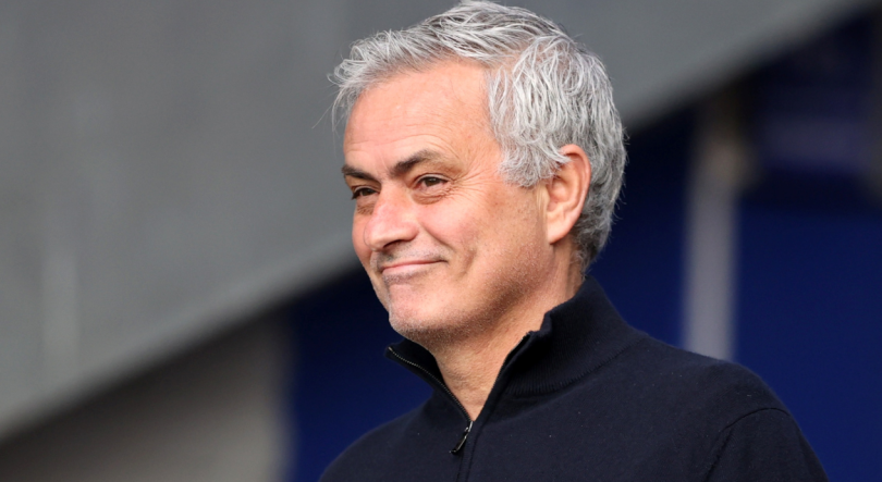 Mourinho é o novo treinador do Real Madrid para as próximas três épocas