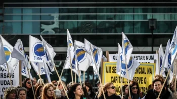 Greve nos registos e notariado encerra conservatórias (áudio)