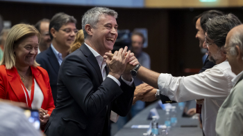 Carneiro diz que “todos atiram pedras ao PS” porque partido “está no caminho certo”