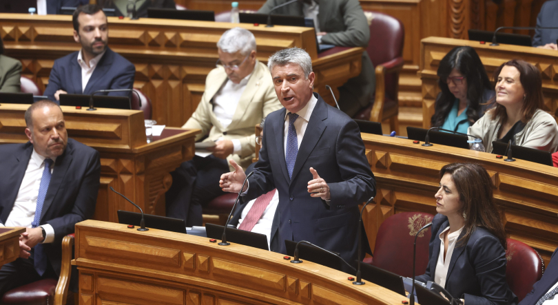 PS diz que Montenegro “falhou nos momentos críticos”