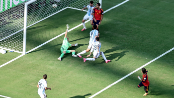 Espanha destrona a Argentina e conquista o título