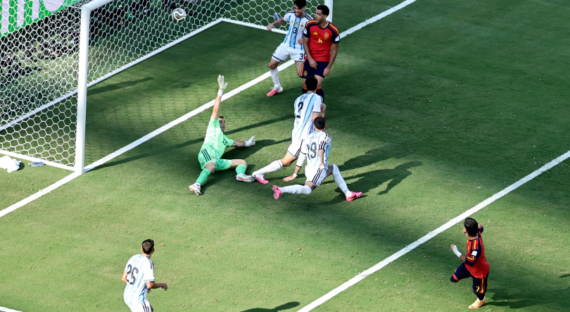 Espanha destrona a Argentina e conquista o título