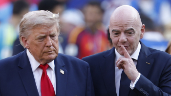 FIFA vê neutralidade política de “forma seletiva”