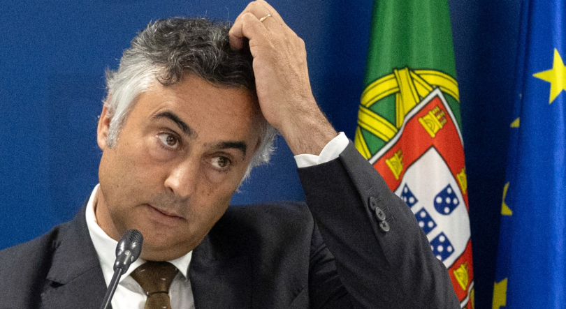 Ministro sente que “cumpriu a missão” e diz que não tem o cargo em risco