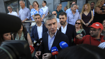Carneiro critica Governo por estar a lucrar com o aumento do preço dos combustíveis