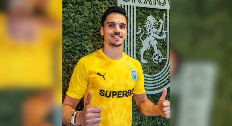 João Gonçalves assina pelo CD Nacional