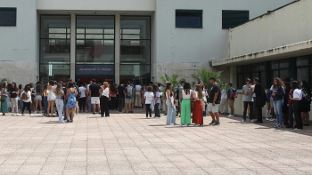 Candidaturas ao ensino superior em suspenso (áudio)