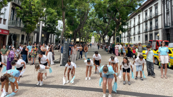 ‘Garouta do Calhau’ juntou 300 pessoas no Funchal (vídeo)