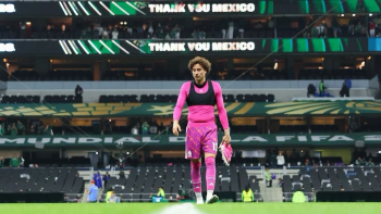 Ochoa pendura luvas aos 41 anos