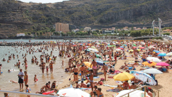 Praia de Machico reaberta