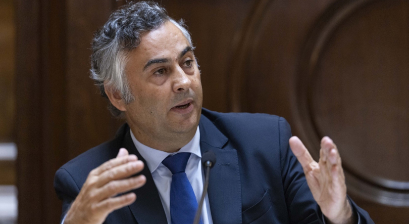 “Governo não tem relatório nenhum” sobre teste piloto do exame de Filosofia