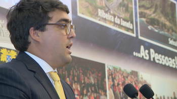 Olavo Câmara pede urgência ao governo para resolver a queda de pedras (vídeo)