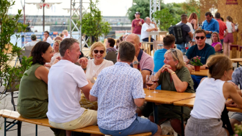 Festa do Vinho na Praça do Povo (áudio)