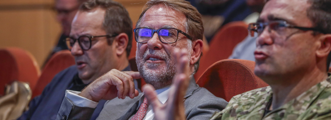 Luís Neves está de visita à Região
