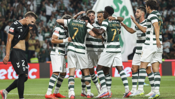 Sporting vence Vitória SC na estreia em Alvalade