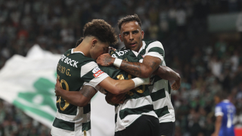 Sporting vence em casa no regresso de Suárez aos golos