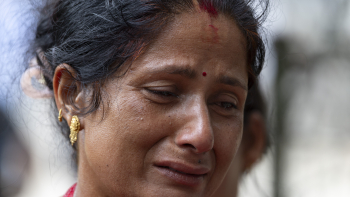 Número de mortos ascende a 160 no Nepal