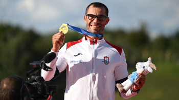 Fernando Pimenta conquista medalha de ouro em K1 1.000 metros