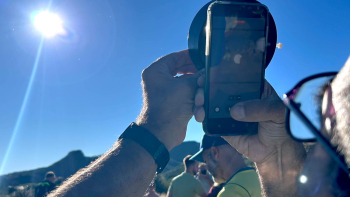 Muitos curiosos assistiram ao eclipse no Pico do Areeiro (vídeo)