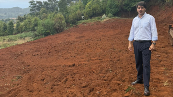 Santana iniciou a construção de estacionamento provisório nas Queimadas (áudio)