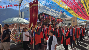 Curral das Freiras prestou homenagem à Senhora do Livramento (vídeo)