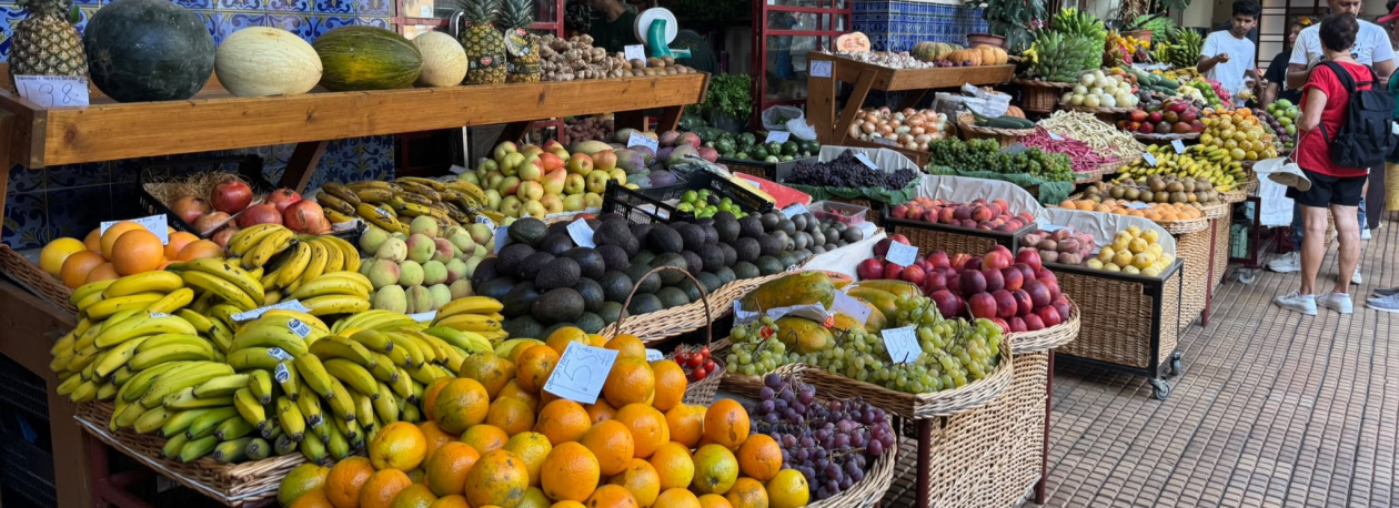 Comerciantes queixam-se do negócio no Mercado dos Lavradores (vídeo)