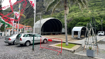 Comerciantes esperam dias fortes em São Vicente (vídeo)