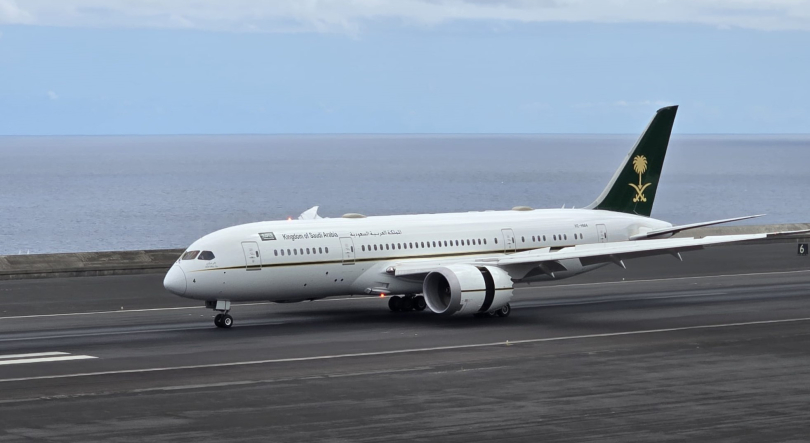 Avião do Reino da Arábia Saudita na Madeira (fotos)