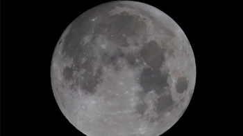 Eclipse lunar acontece na próxima madrugada (áudio)