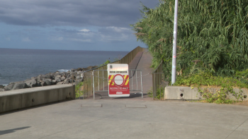 Promenade entre a Praia Formosa e Câmara de Lobos encerrada por precaução (vídeo)