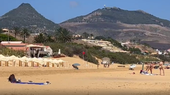 Praia do Porto Santo interdita por água contaminada (vídeo)