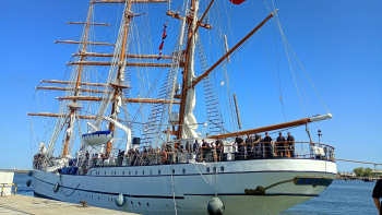 NRP Sagres conclui viagem de 10 mil milhas com Vinho Madeira